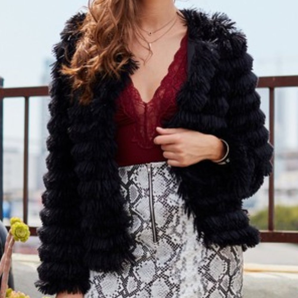3 colors CHIC SHAG JACKET - Picture 2 of 16